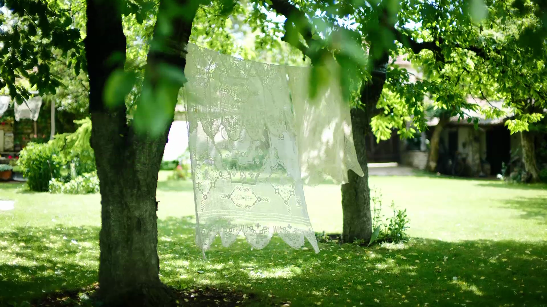 MUJI  
LIKE WATER
LIKE AIR