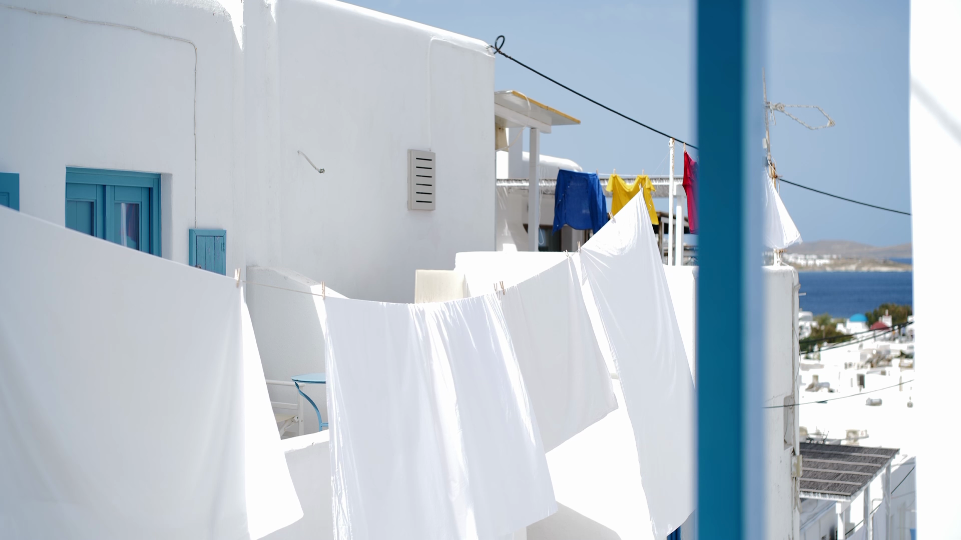 MUJI  
LIKE WATER
LIKE AIR